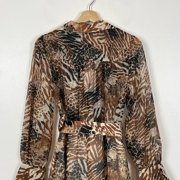 L' Atiste Womens M Animal Print Long Sleeve Belted 1/2 Button Down Lined Romper - Picture 8 of 11